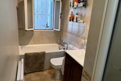 84b642102d9698fba4108bfd972cea6a - 24