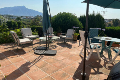 84b642102d9698fba4108bfd972cea6a - 38