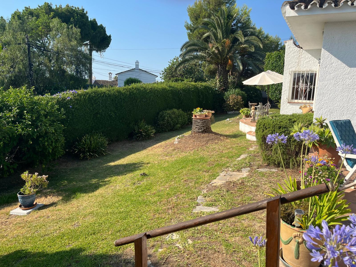 84b642102d9698fba4108bfd972cea6a - 48