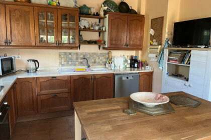 84b642102d9698fba4108bfd972cea6a - 9