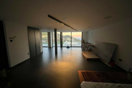 84df402550ff81242aa30c2c76ecee91 - 22