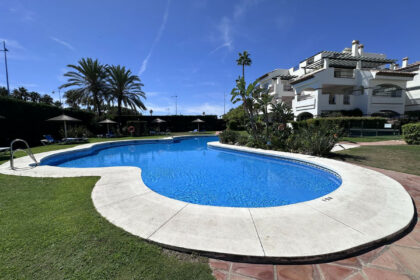 853f5ecbf576eb469c6938c026f51c81 - 22