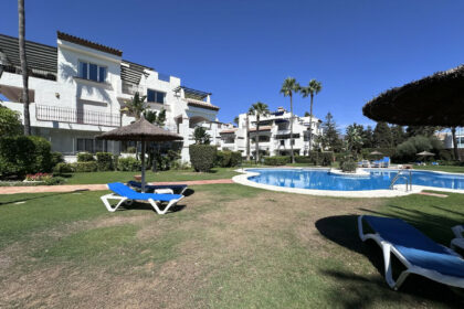 853f5ecbf576eb469c6938c026f51c81 - 23