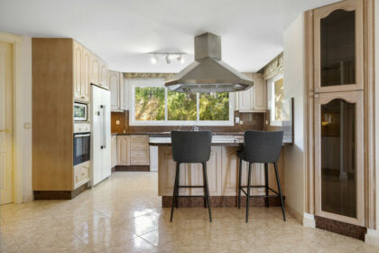 8564fc99e4f41e6edf441fd20485676d - 12