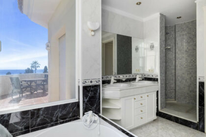 8564fc99e4f41e6edf441fd20485676d - 24