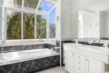 8564fc99e4f41e6edf441fd20485676d - 25