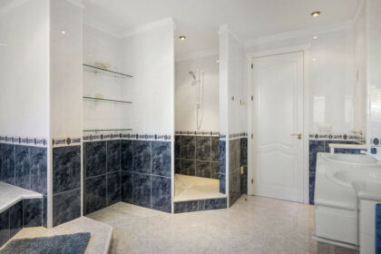 8564fc99e4f41e6edf441fd20485676d - 30