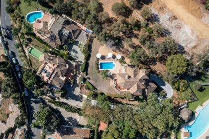 8564fc99e4f41e6edf441fd20485676d - 50