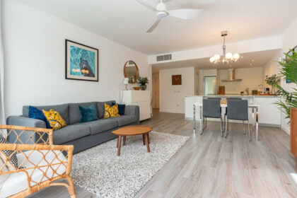 85d9ceb9498bf8eb00d00d876a94212c - 14