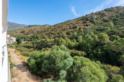 85d9ceb9498bf8eb00d00d876a94212c - 22