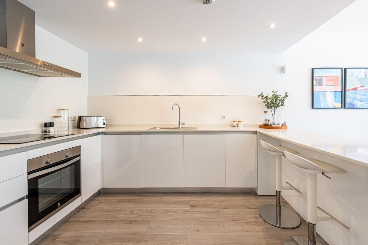 85d9ceb9498bf8eb00d00d876a94212c - 4