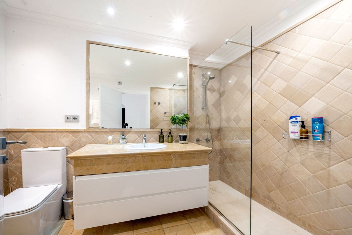 8674a36c02ac42894e36e4bcd50c4841 - 15