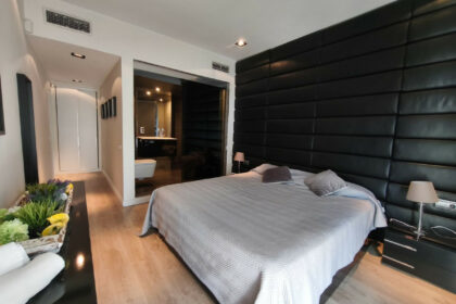 870db738c69c4818dfa15ccdd3ff5018 - 24