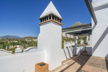 87d6ee43aa5ec9fd5cb998e8e284b47a - 25