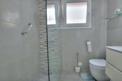 8824aa09c713e39b076d6b20289c90ad - 18