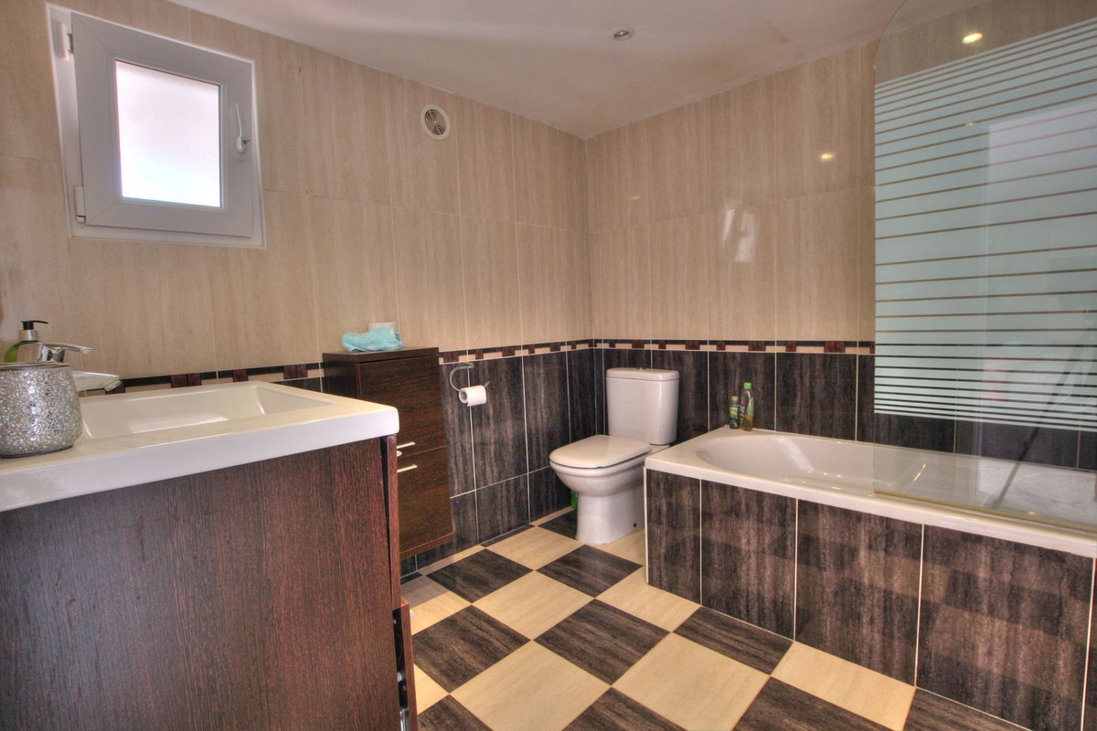 8824aa09c713e39b076d6b20289c90ad - 26