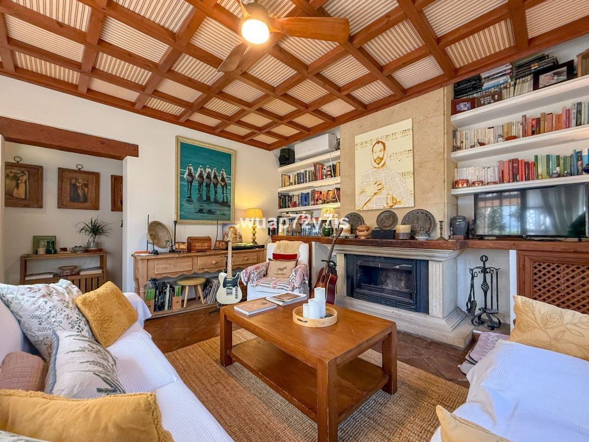 882b926644ee13e867f3504c697842f2 - 30