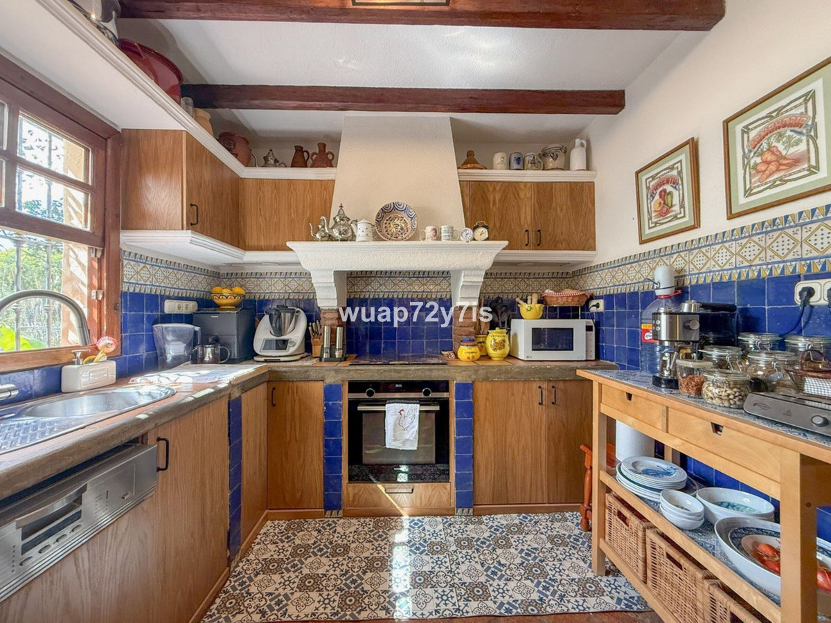 882b926644ee13e867f3504c697842f2 - 32