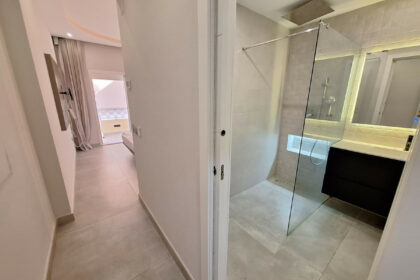 883f71b518d0bde532b61c89ca5f8b32 - 20