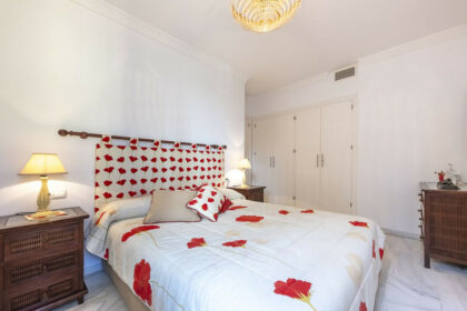 88cbdd2e1d60fdb9bbc6a16c17cd16a9 - 13