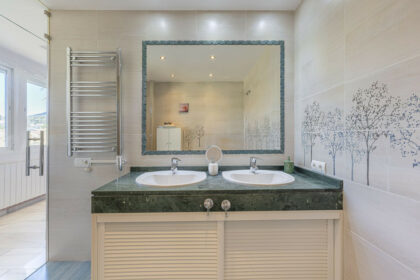 88cbdd2e1d60fdb9bbc6a16c17cd16a9 - 15