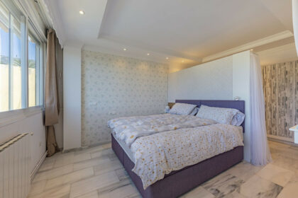 88cbdd2e1d60fdb9bbc6a16c17cd16a9 - 17