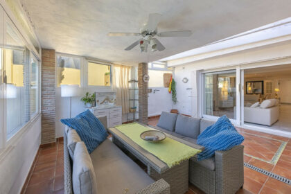 88cbdd2e1d60fdb9bbc6a16c17cd16a9 - 25