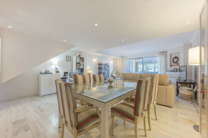 88cbdd2e1d60fdb9bbc6a16c17cd16a9 - 27