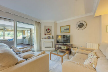 88cbdd2e1d60fdb9bbc6a16c17cd16a9 - 7