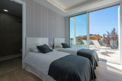 88d52ca94c89a4c4fd88463614393668 - 25