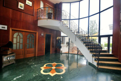 88eb23613f48f50e66660b5d3fba18d3 - 9