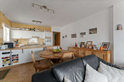 8979617df086e66db9c0d3496a53d8f3 - 19