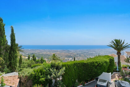 8979617df086e66db9c0d3496a53d8f3 - 24