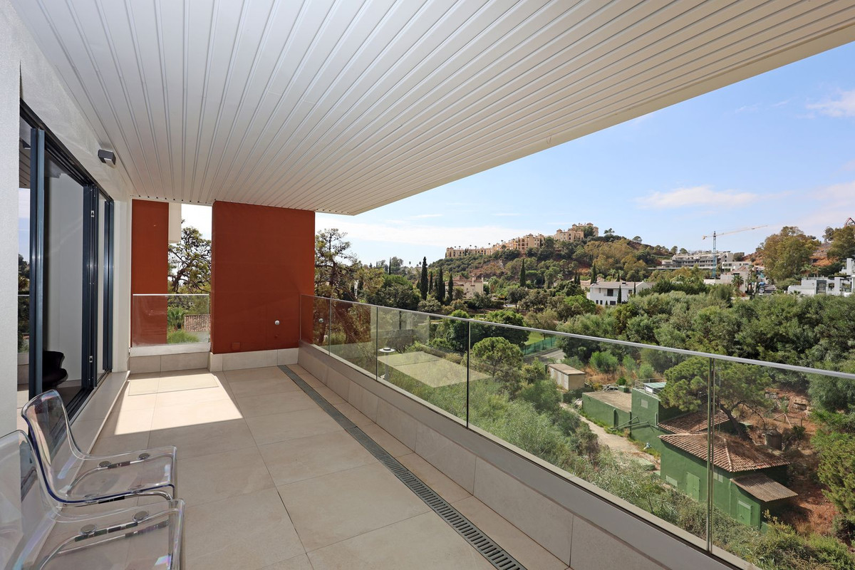 89905b164b1b95890c73da5b80052159 - 1