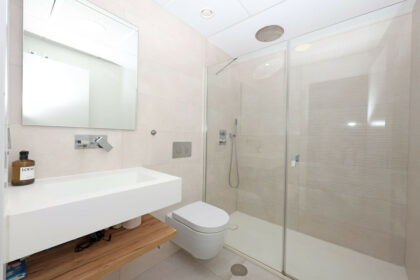 89905b164b1b95890c73da5b80052159 - 12