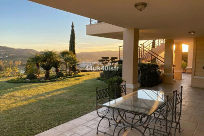 89f7f7d5118399915a9558a53b772c7d - 17