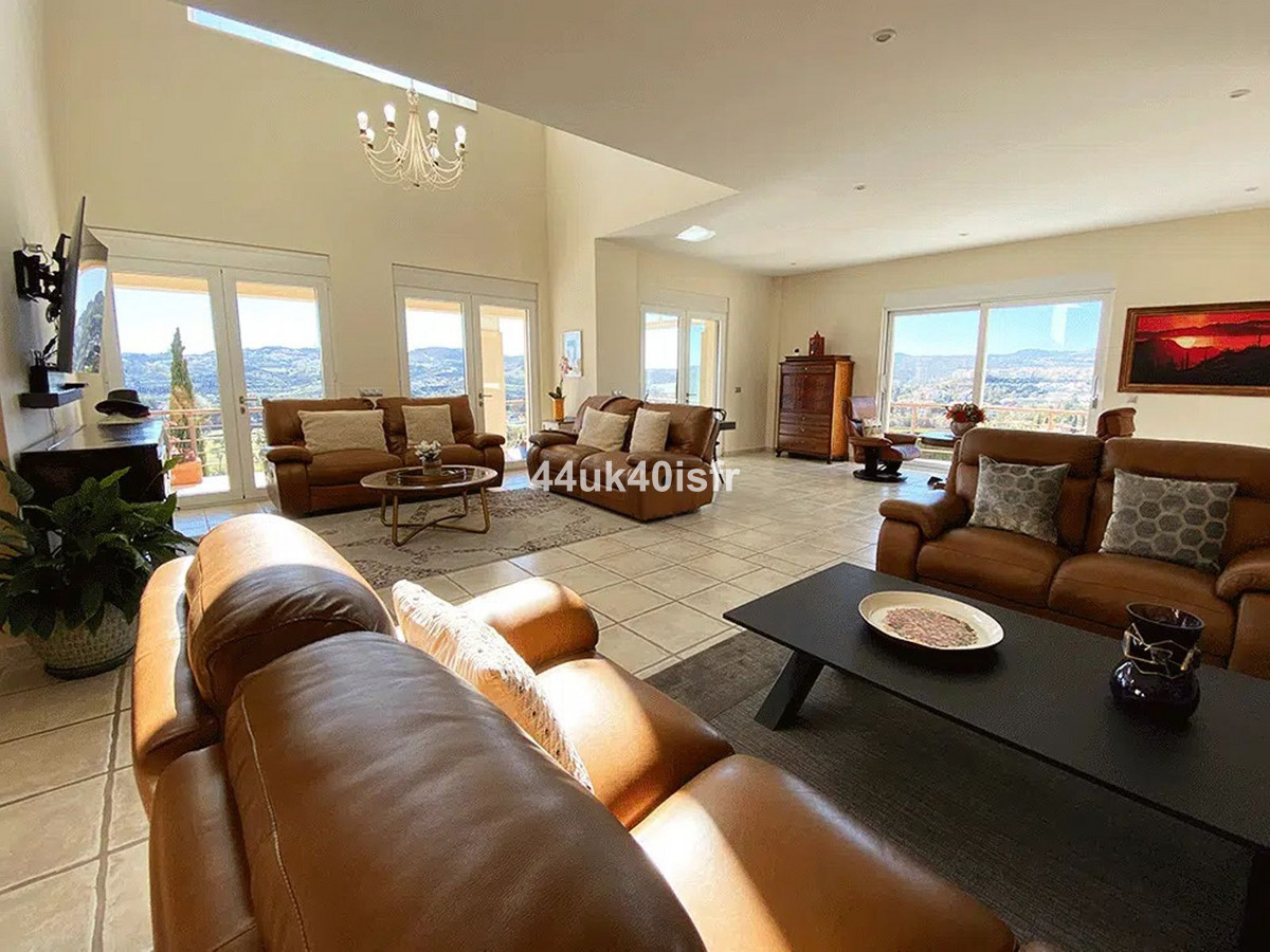 89f7f7d5118399915a9558a53b772c7d - 19