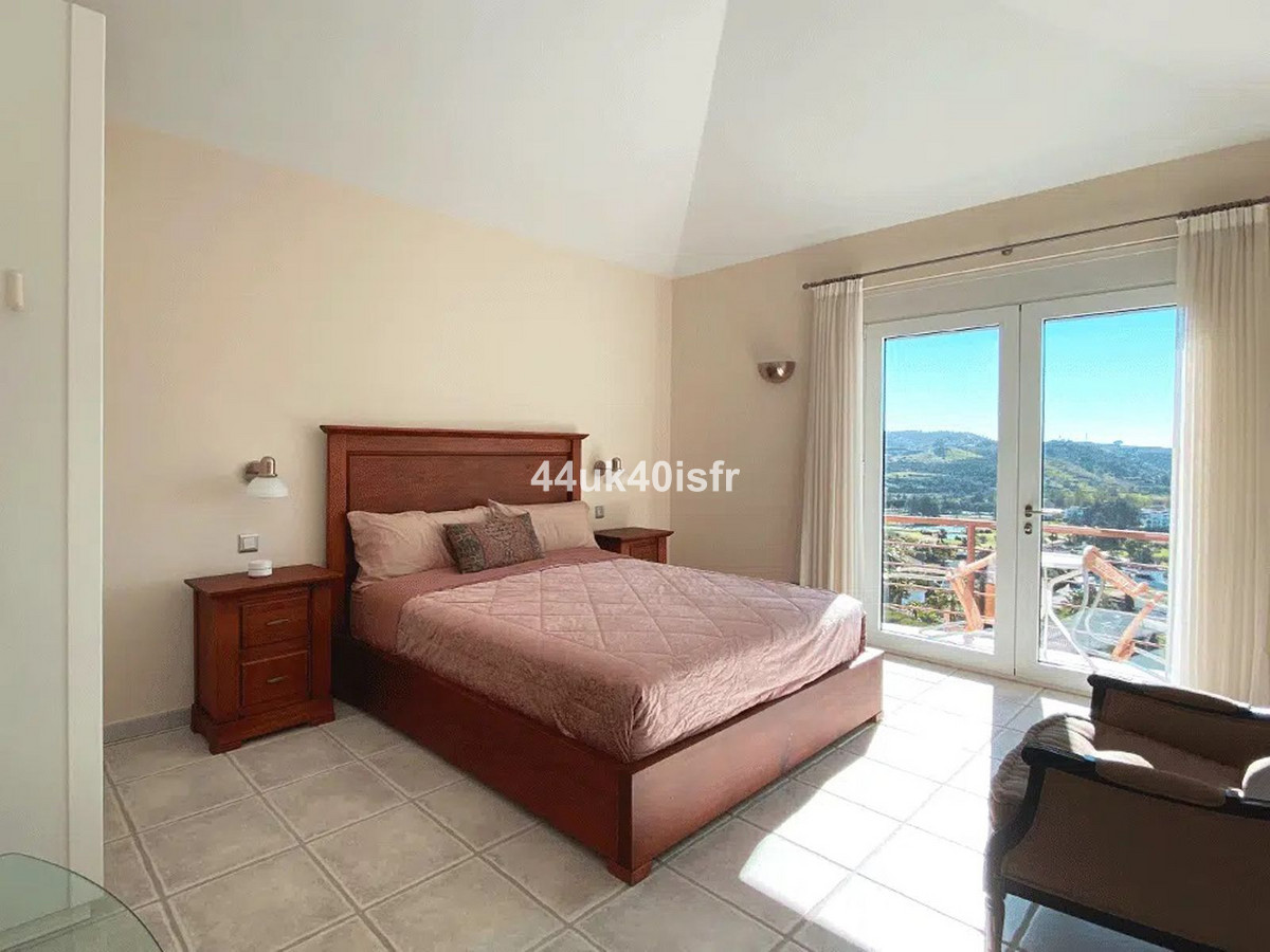 89f7f7d5118399915a9558a53b772c7d - 20