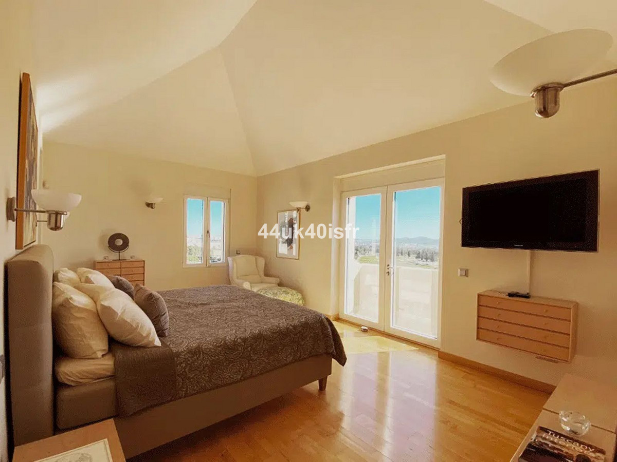 89f7f7d5118399915a9558a53b772c7d - 23