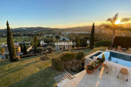 89f7f7d5118399915a9558a53b772c7d - 26