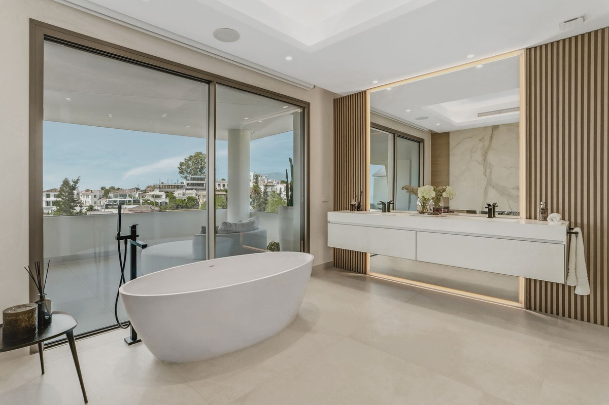 8ad4014bb96e61bc5d19ec665d40cca8 - 20