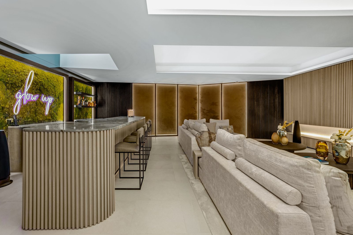 8ad4014bb96e61bc5d19ec665d40cca8 - 25