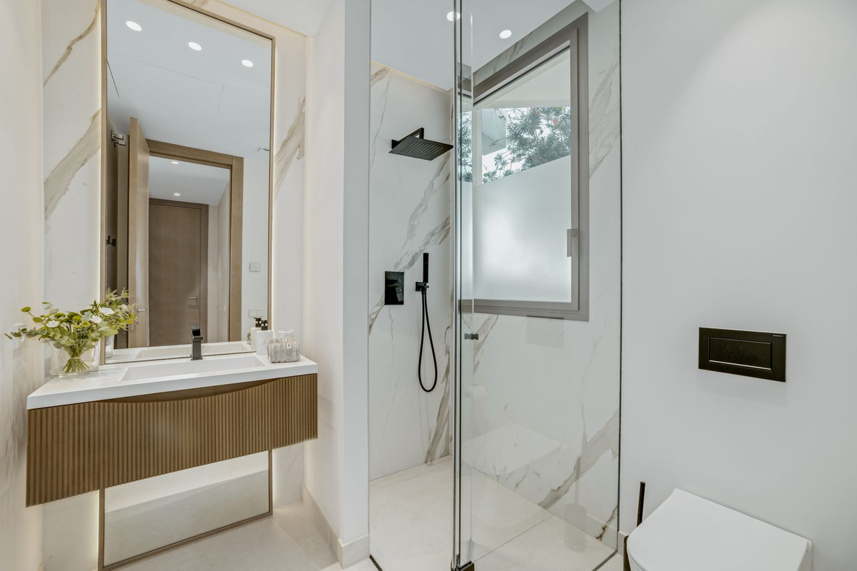 8ad4014bb96e61bc5d19ec665d40cca8 - 30