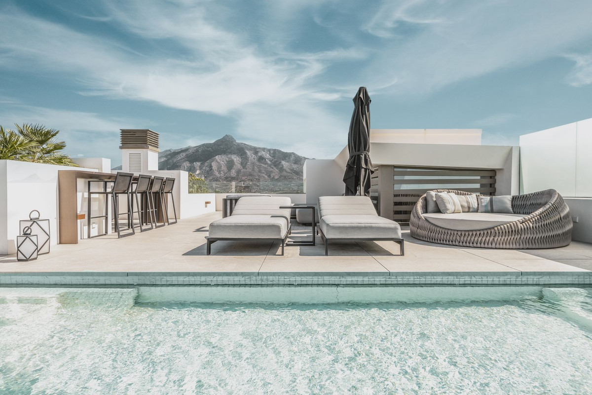 8ad4014bb96e61bc5d19ec665d40cca8 - 33