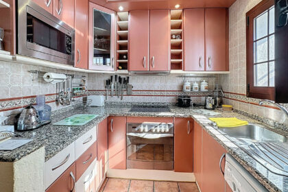 8b214d3453a27868ee7db5ebf4a6c8e4 - 11