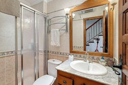 8b214d3453a27868ee7db5ebf4a6c8e4 - 13