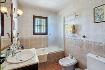 8b214d3453a27868ee7db5ebf4a6c8e4 - 17