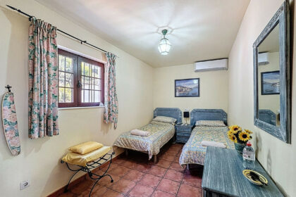 8b214d3453a27868ee7db5ebf4a6c8e4 - 22