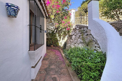 8b214d3453a27868ee7db5ebf4a6c8e4 - 30