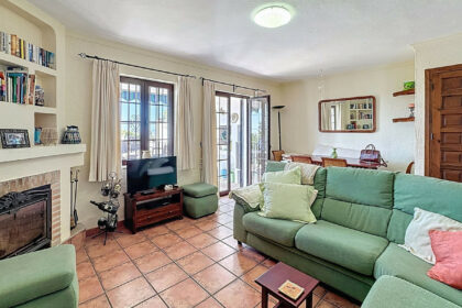 8b214d3453a27868ee7db5ebf4a6c8e4 - 9